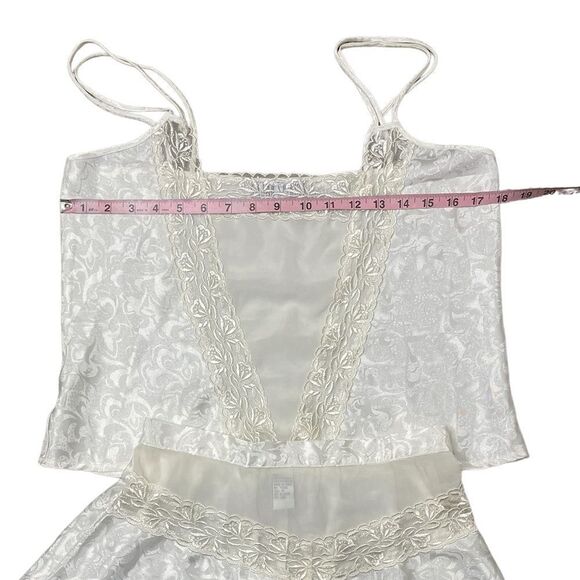 Sarah Spencer Vintage Cami & Short Set - Picture 11 of 16